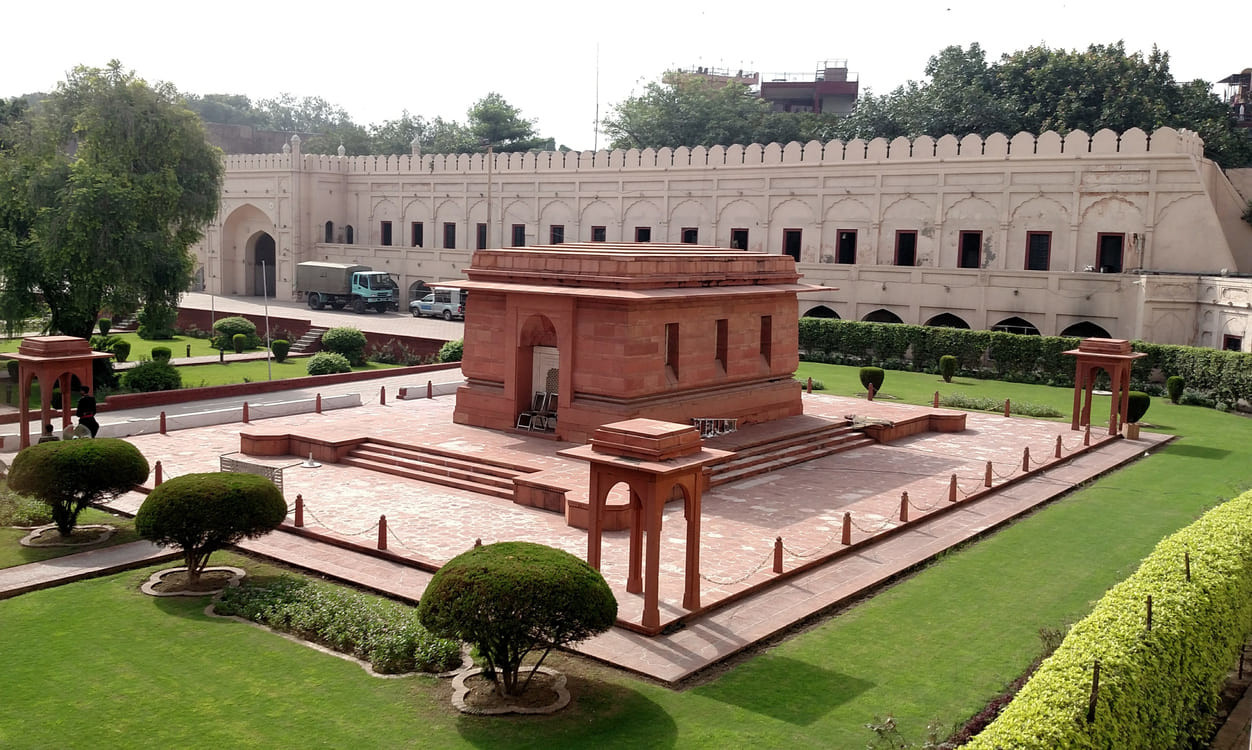 Allama Iqbal's mausoleum in Lahore, symbolizing reverence for Pakistan's national poet.